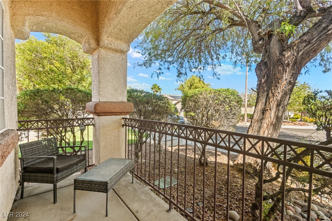 1221 Woodmore Street