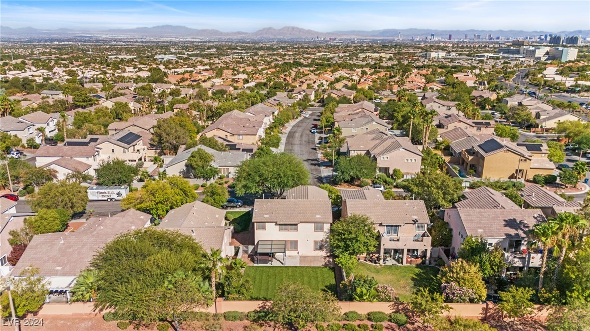 1221 Woodmore Street