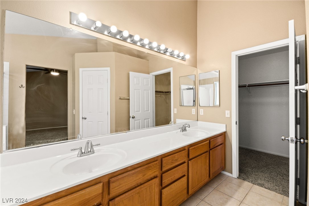 1221 Woodmore Street