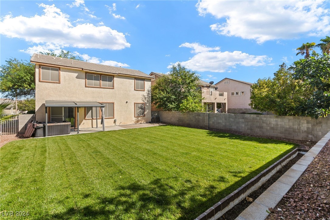 1221 Woodmore Street