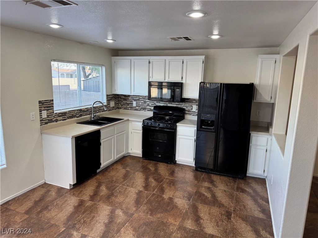 5966 Pyrite Nugget Avenue