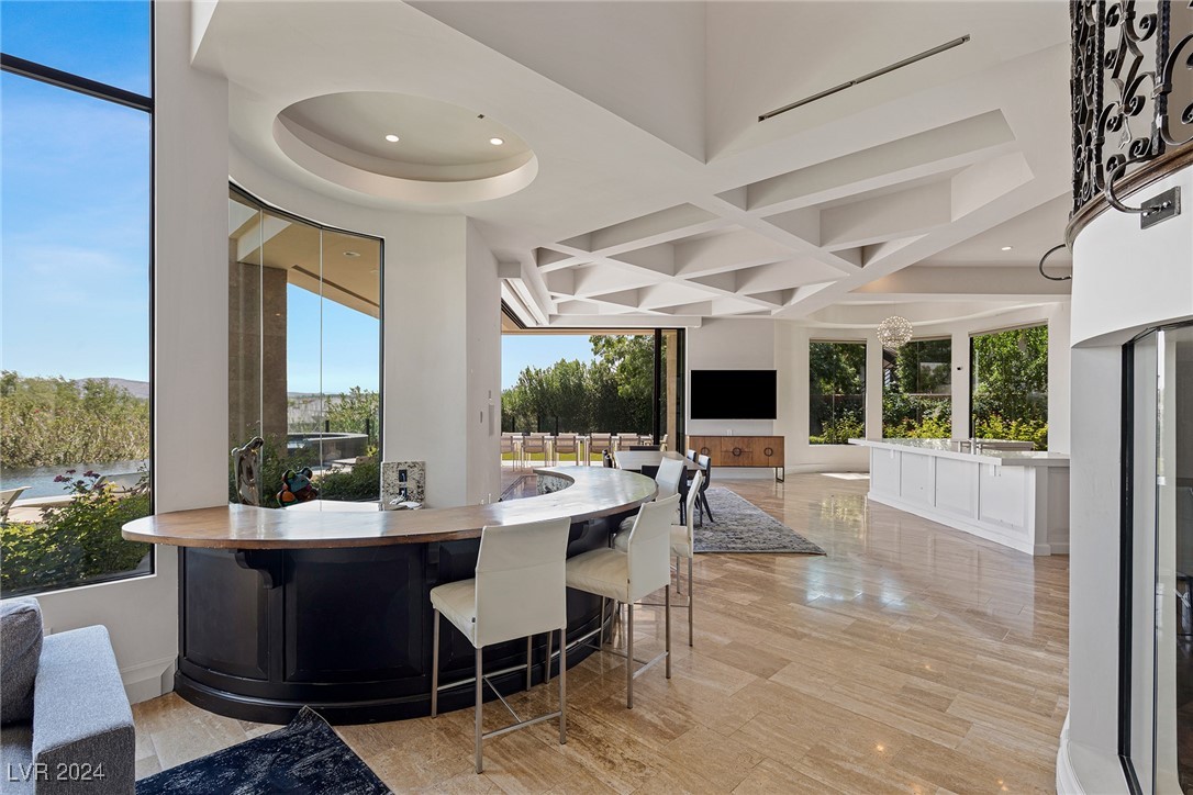 15 Meadowhawk Lane