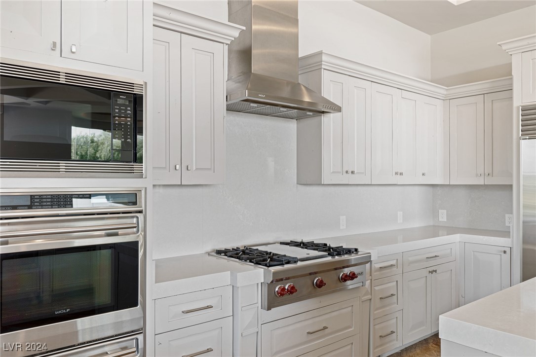 15 Meadowhawk Lane