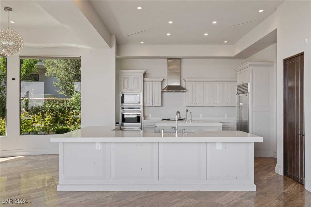 15 Meadowhawk Lane