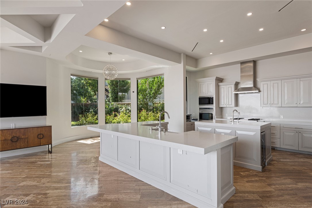 15 Meadowhawk Lane