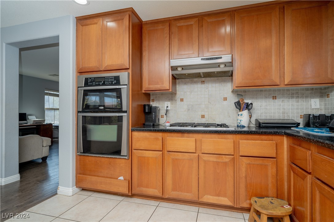 7814 Tarberts Cottage Street