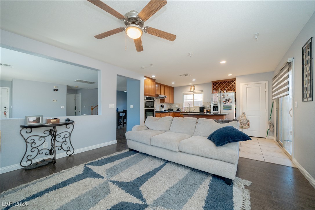 7814 Tarberts Cottage Street