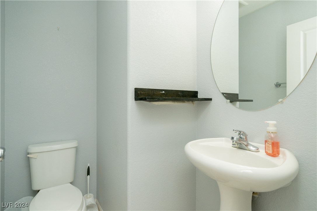 7814 Tarberts Cottage Street