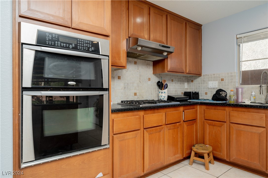 7814 Tarberts Cottage Street