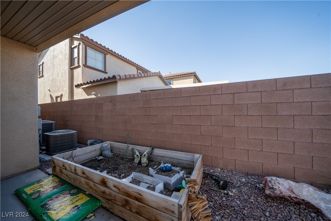 7814 Tarberts Cottage Street