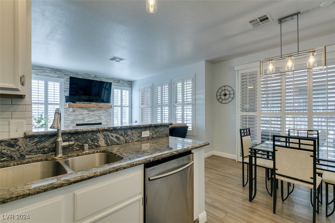 251 South Green Valley Parkway 1011