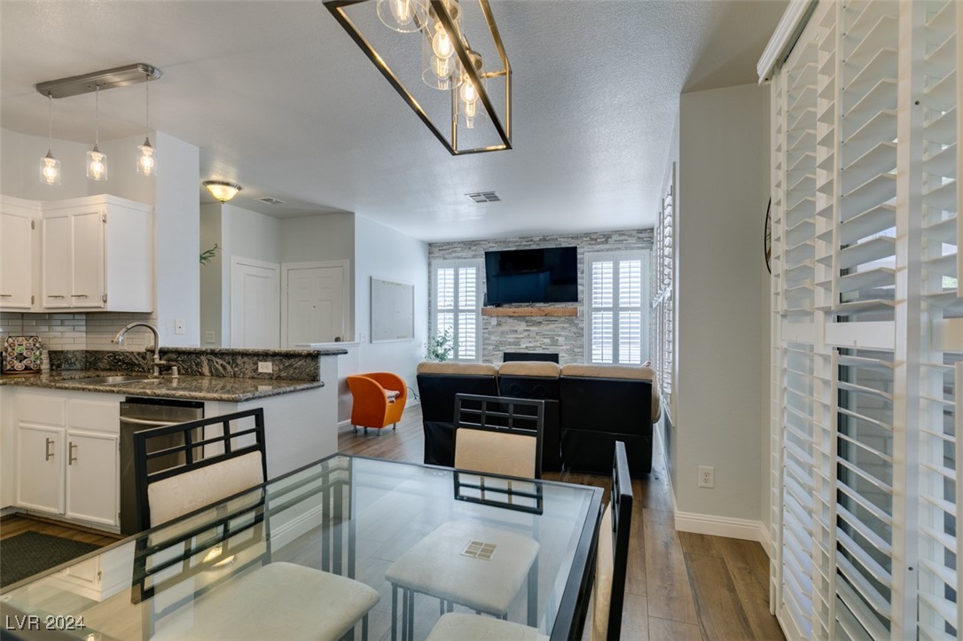 251 South Green Valley Parkway 1011