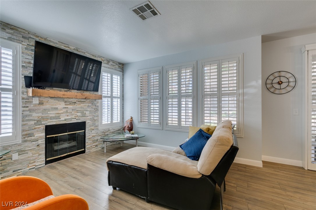 251 South Green Valley Parkway 1011