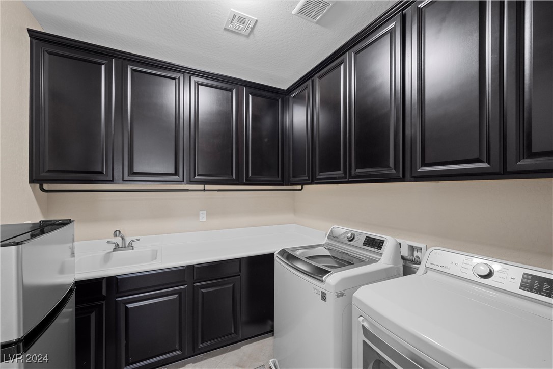 10437 Mount Mitchell Court
