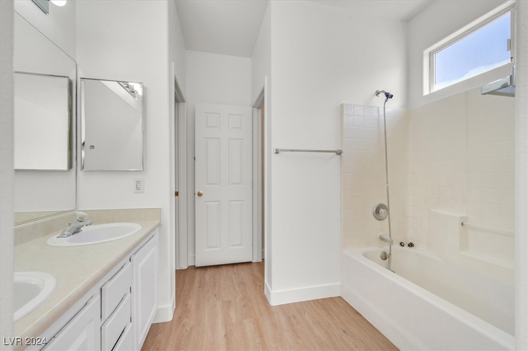 4330 Scarlet Vista Court