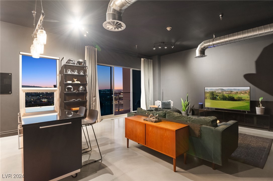 200 Hoover Avenue 1502