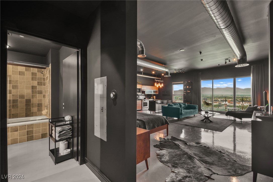 200 Hoover Avenue 1502