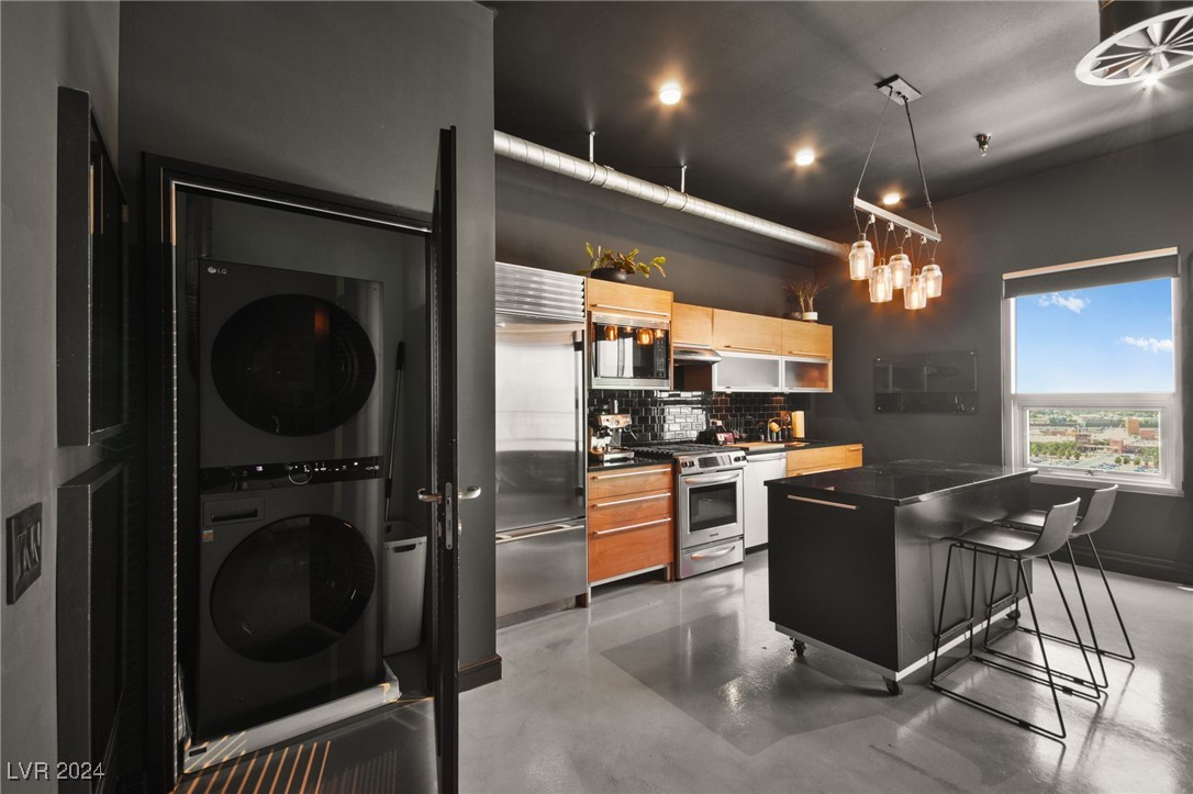 200 Hoover Avenue 1502