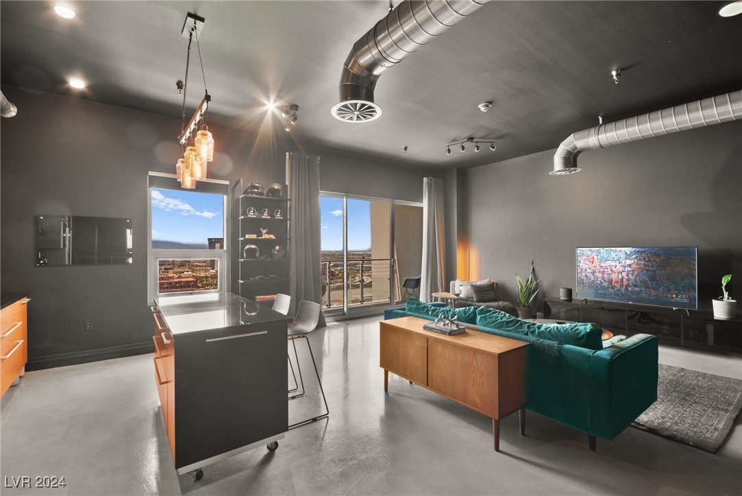 200 Hoover Avenue 1502