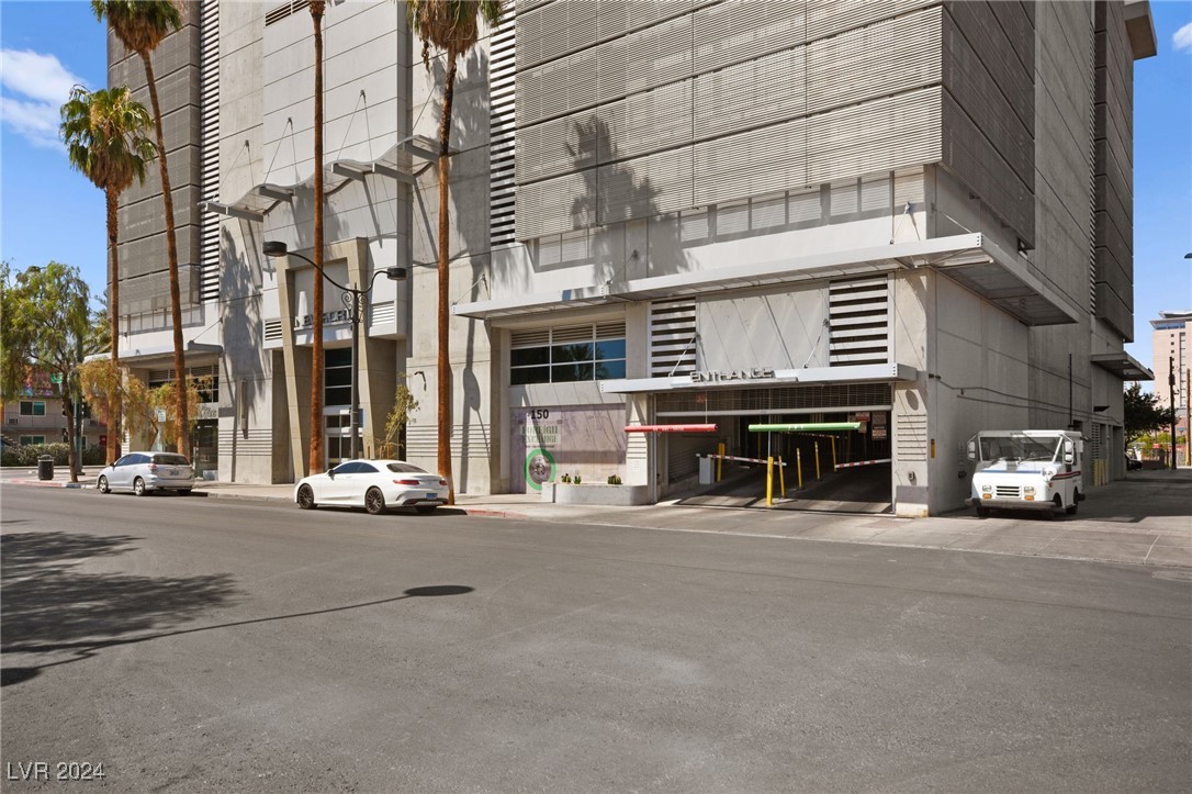 200 Hoover Avenue 1502