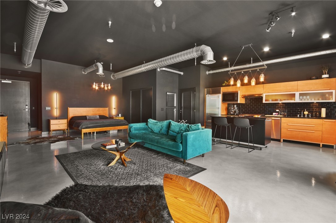 200 Hoover Avenue 1502