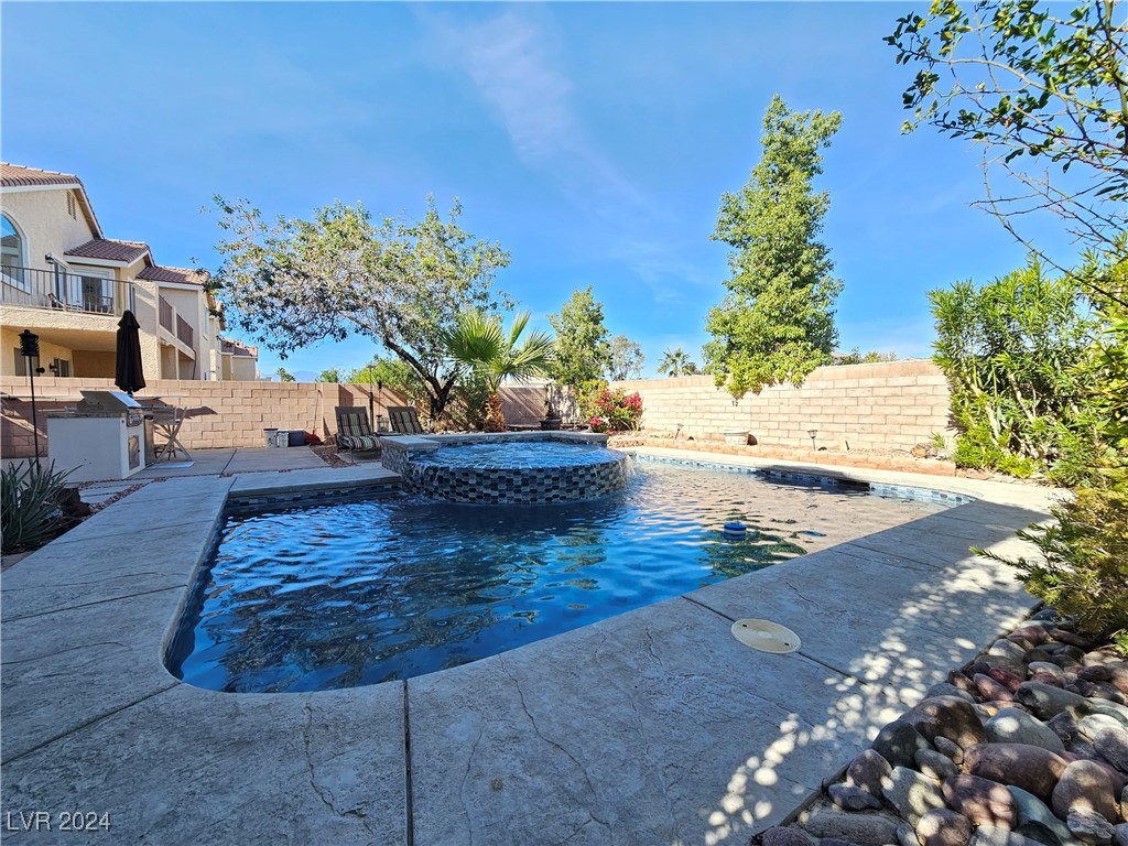 4824 Whisper Lake Avenue