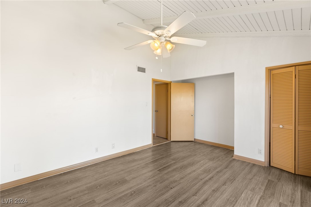 544 Oakbrook Lane