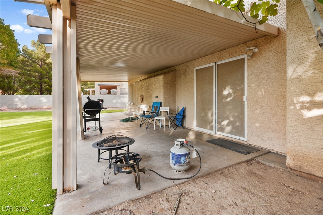 1932 Kachina Mountain Drive