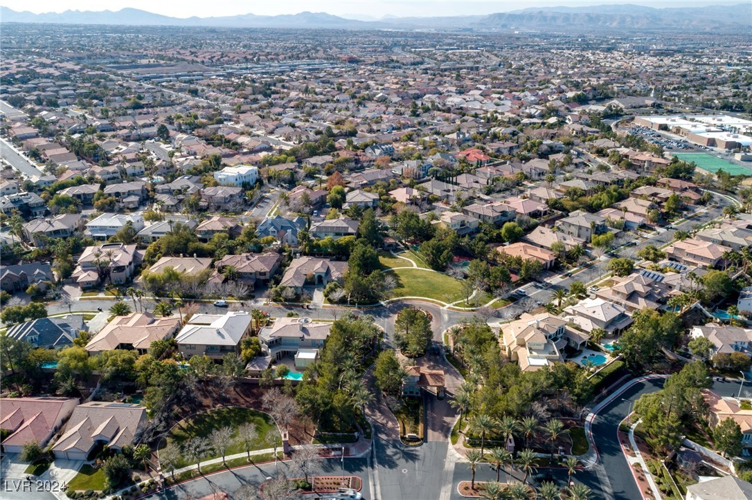 1932 Kachina Mountain Drive