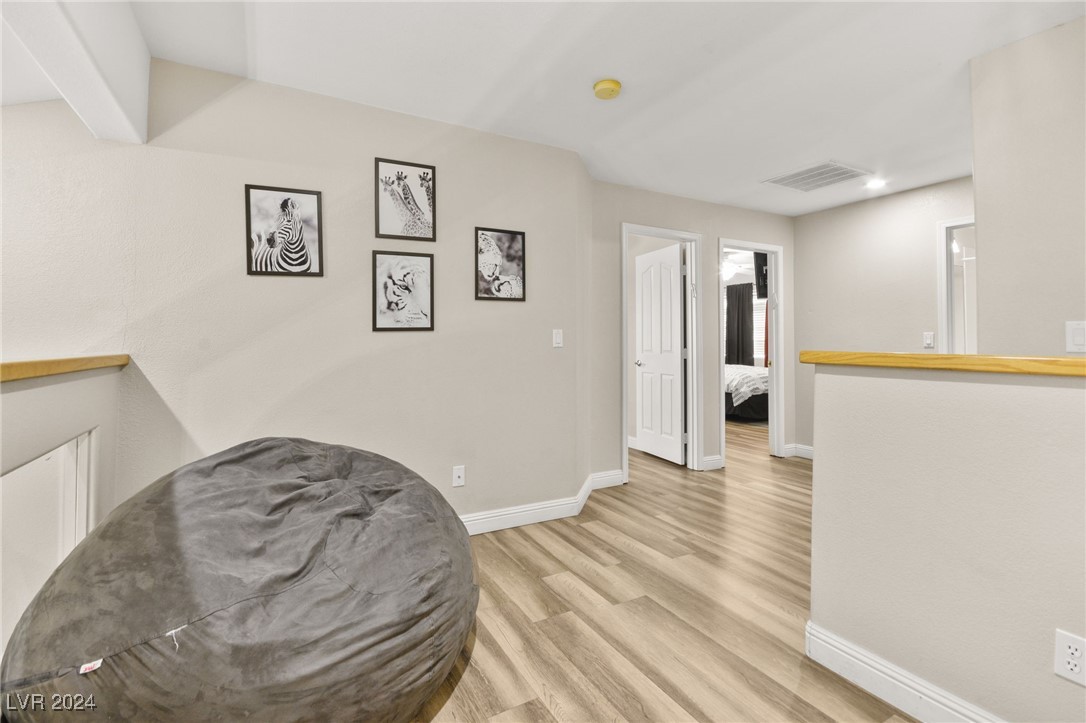 1932 Kachina Mountain Drive