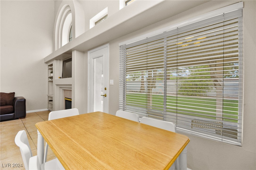 1932 Kachina Mountain Drive