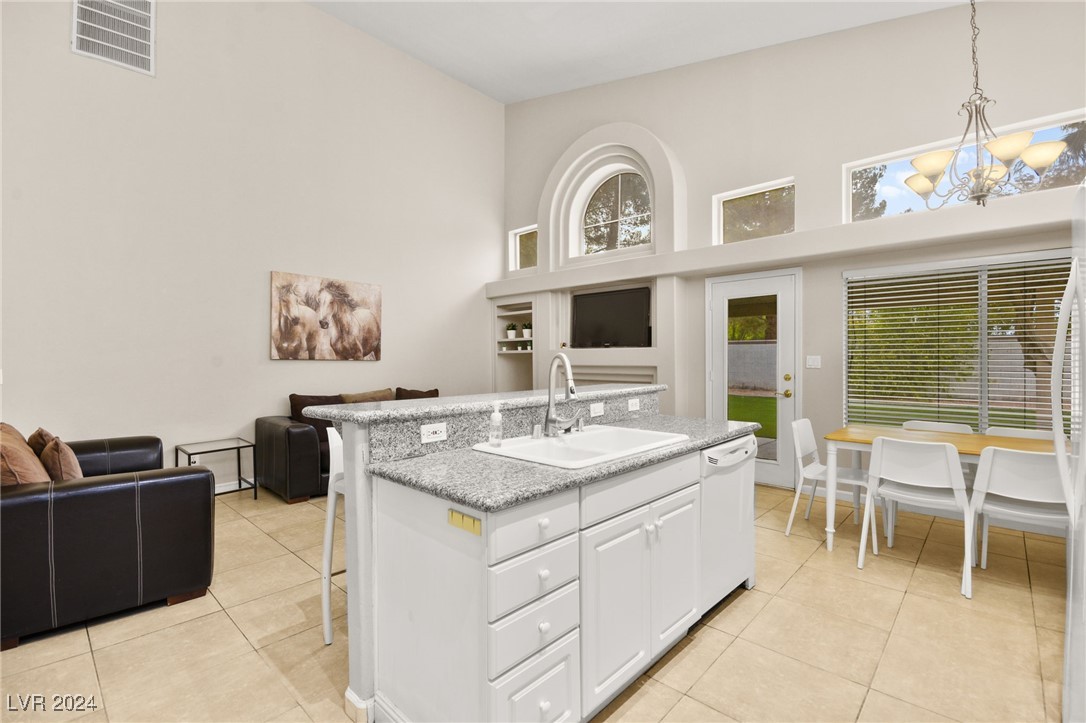 1932 Kachina Mountain Drive