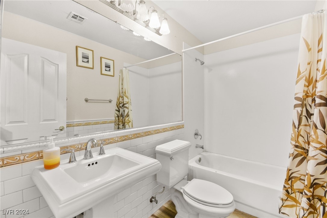 1932 Kachina Mountain Drive