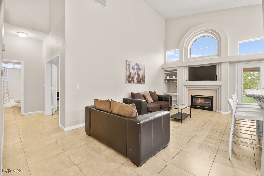 1932 Kachina Mountain Drive