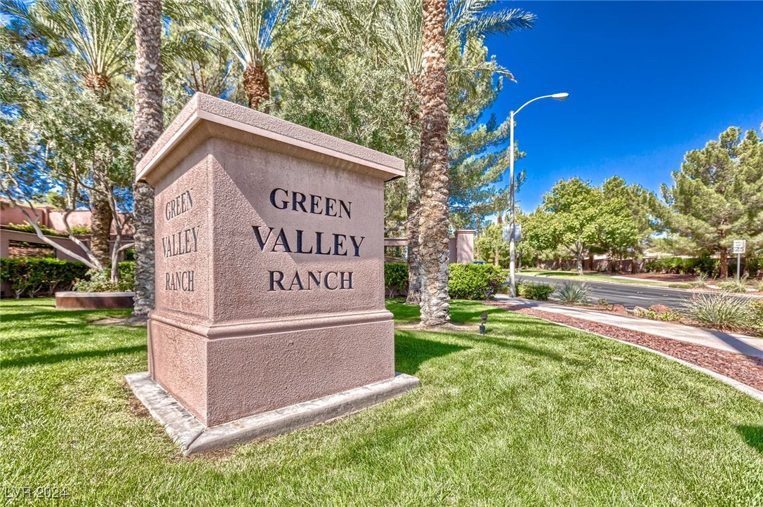 1932 Kachina Mountain Drive