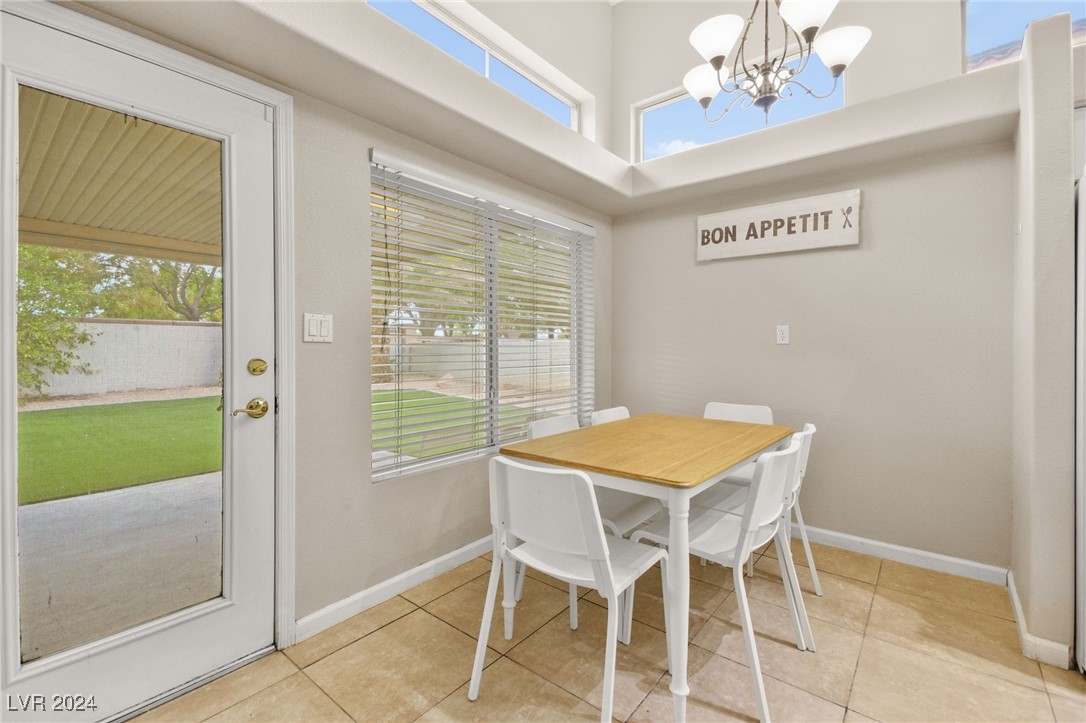 1932 Kachina Mountain Drive