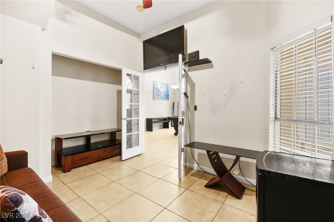 1932 Kachina Mountain Drive