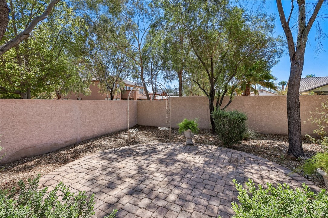 5121 Whisper Mare Court