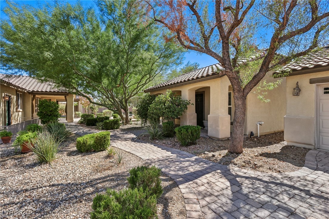 5121 Whisper Mare Court