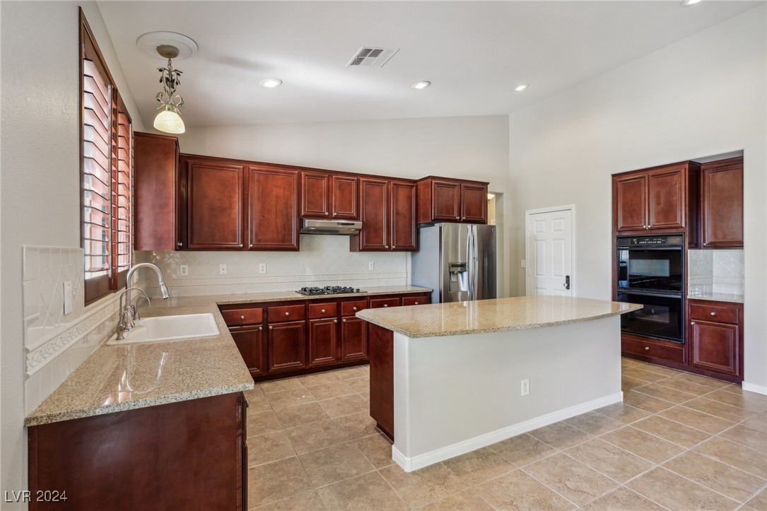 5121 Whisper Mare Court