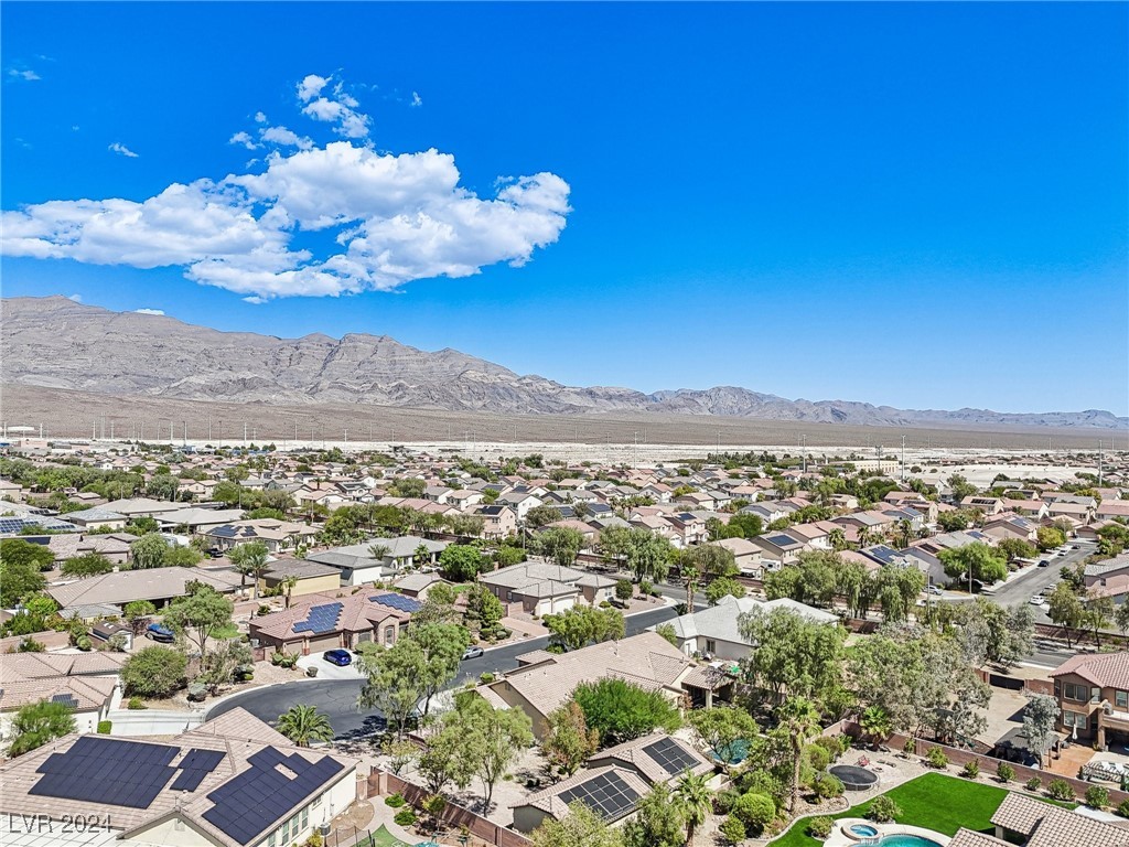 5121 Whisper Mare Court