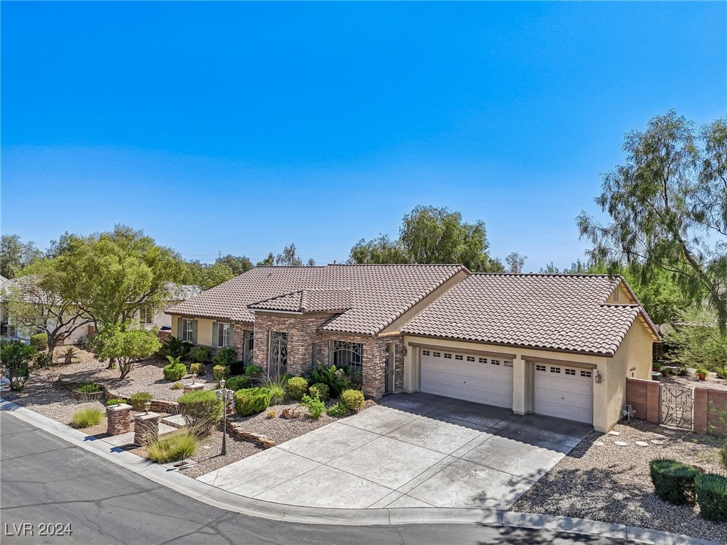 5121 Whisper Mare Court