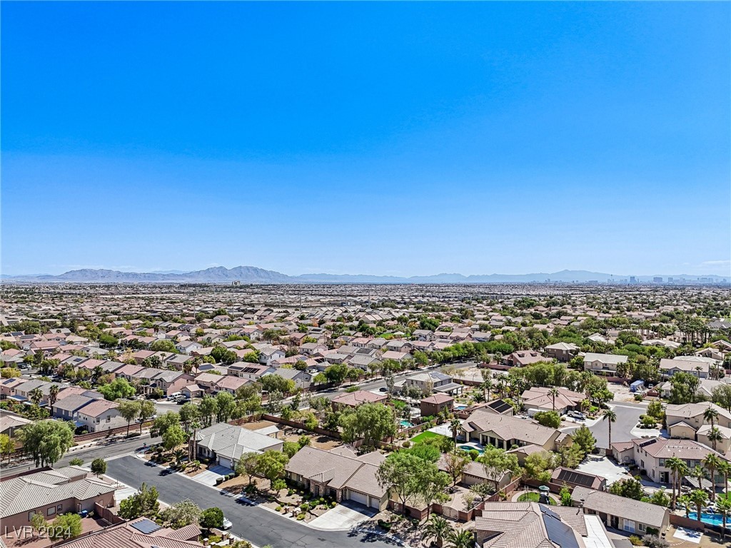 5121 Whisper Mare Court