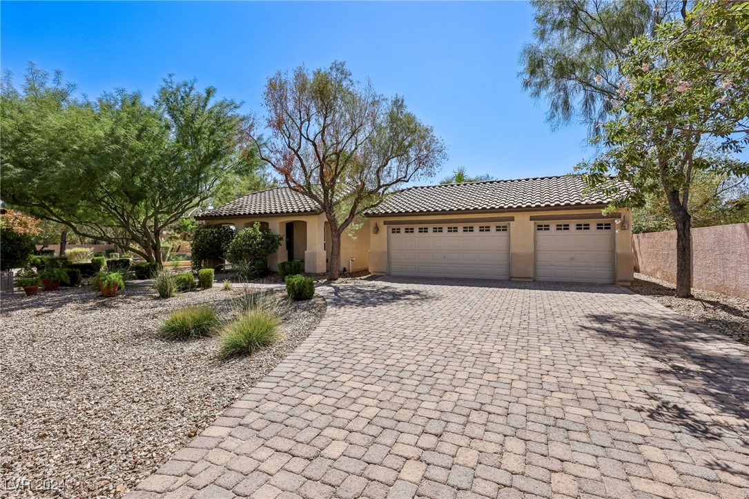 5121 Whisper Mare Court