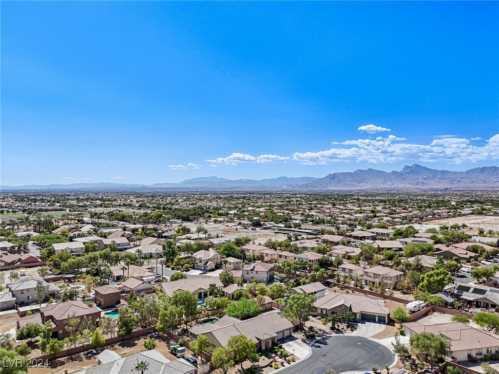 5121 Whisper Mare Court