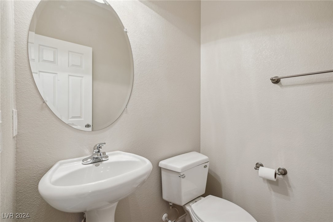 5121 Whisper Mare Court