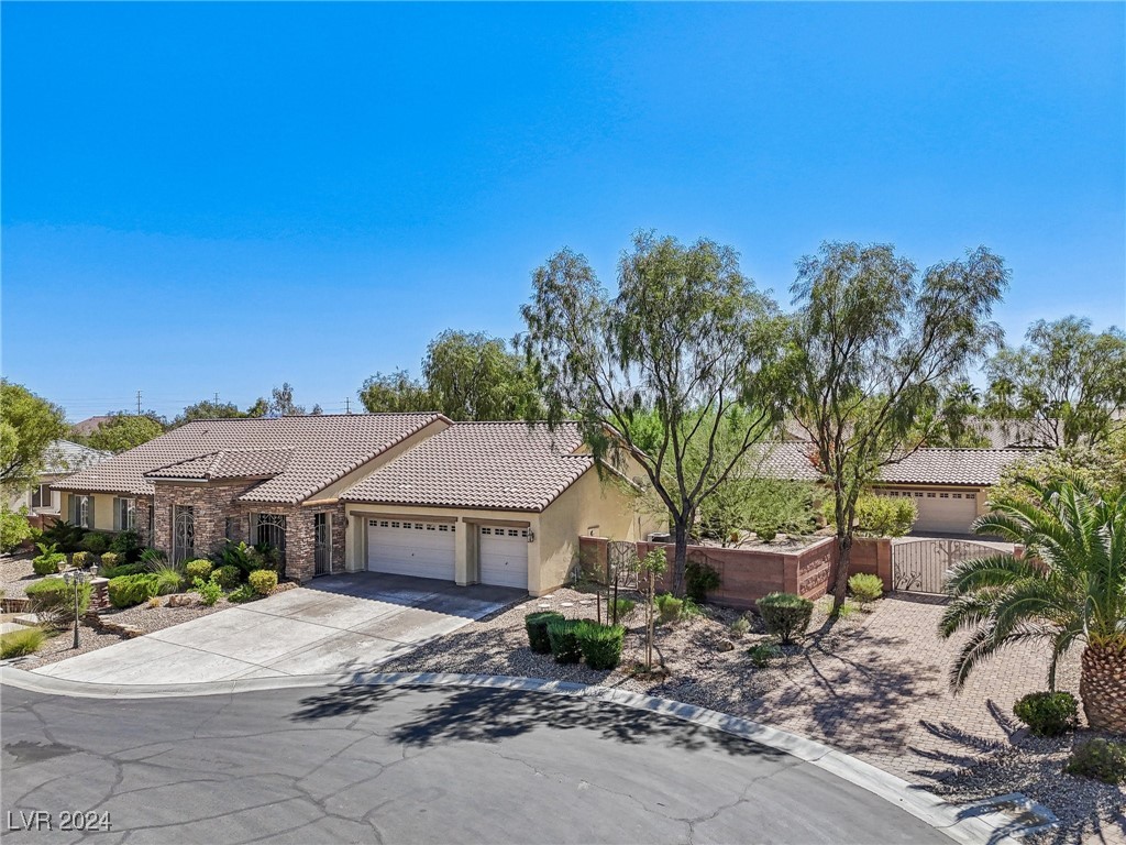 5121 Whisper Mare Court