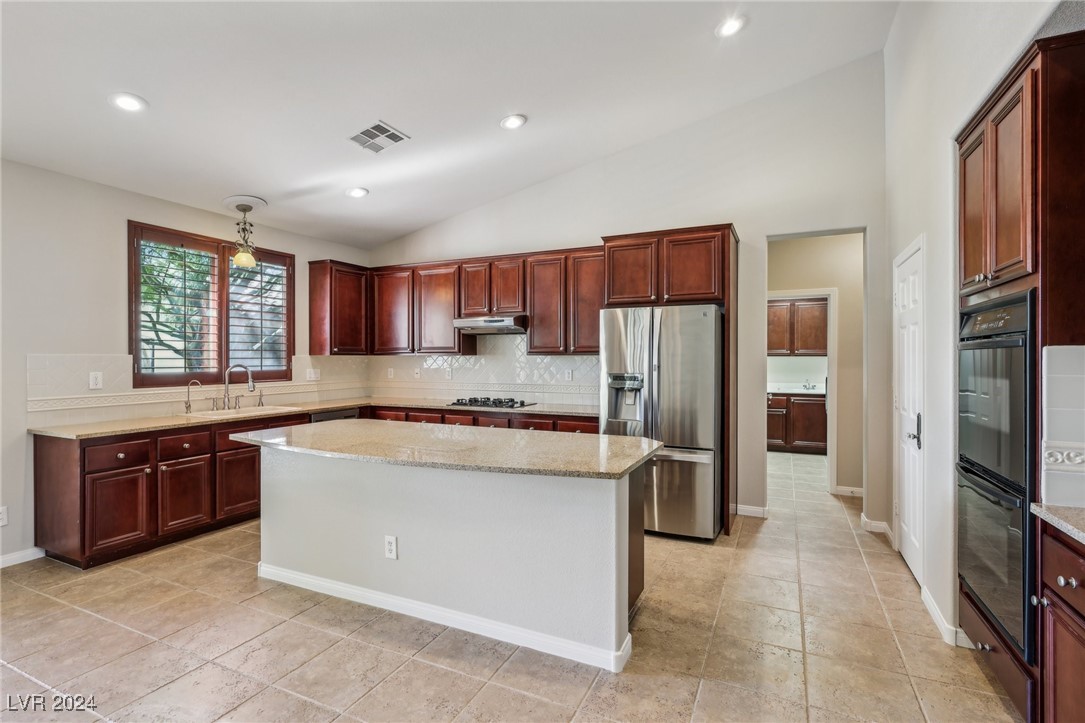 5121 Whisper Mare Court