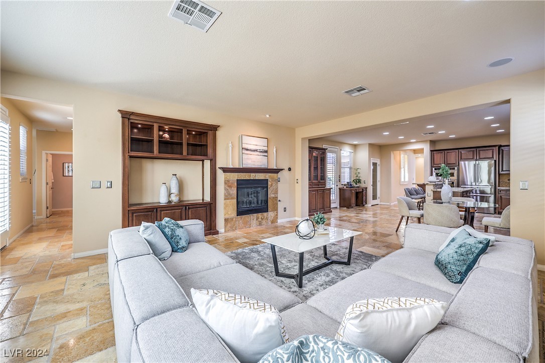 868 White Sparrow Street