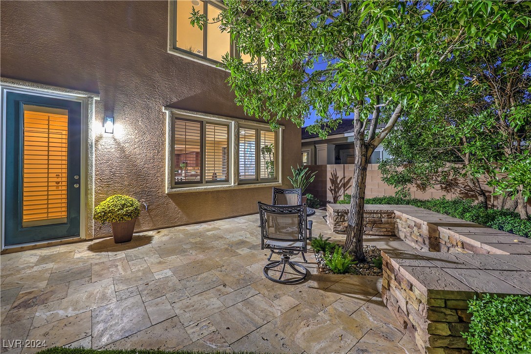 868 White Sparrow Street